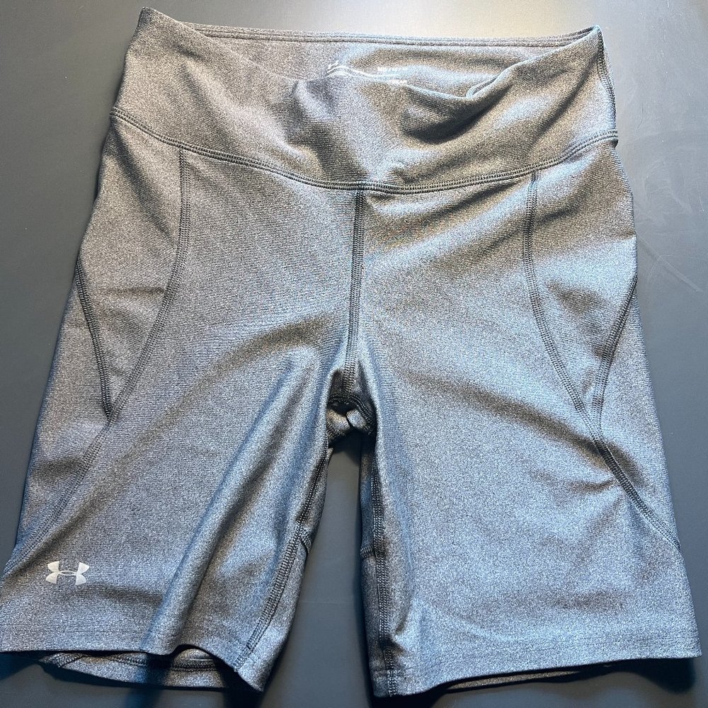 Under Armour HeatGear Grey Athletic Bike Shorts Womens Compression 1351688